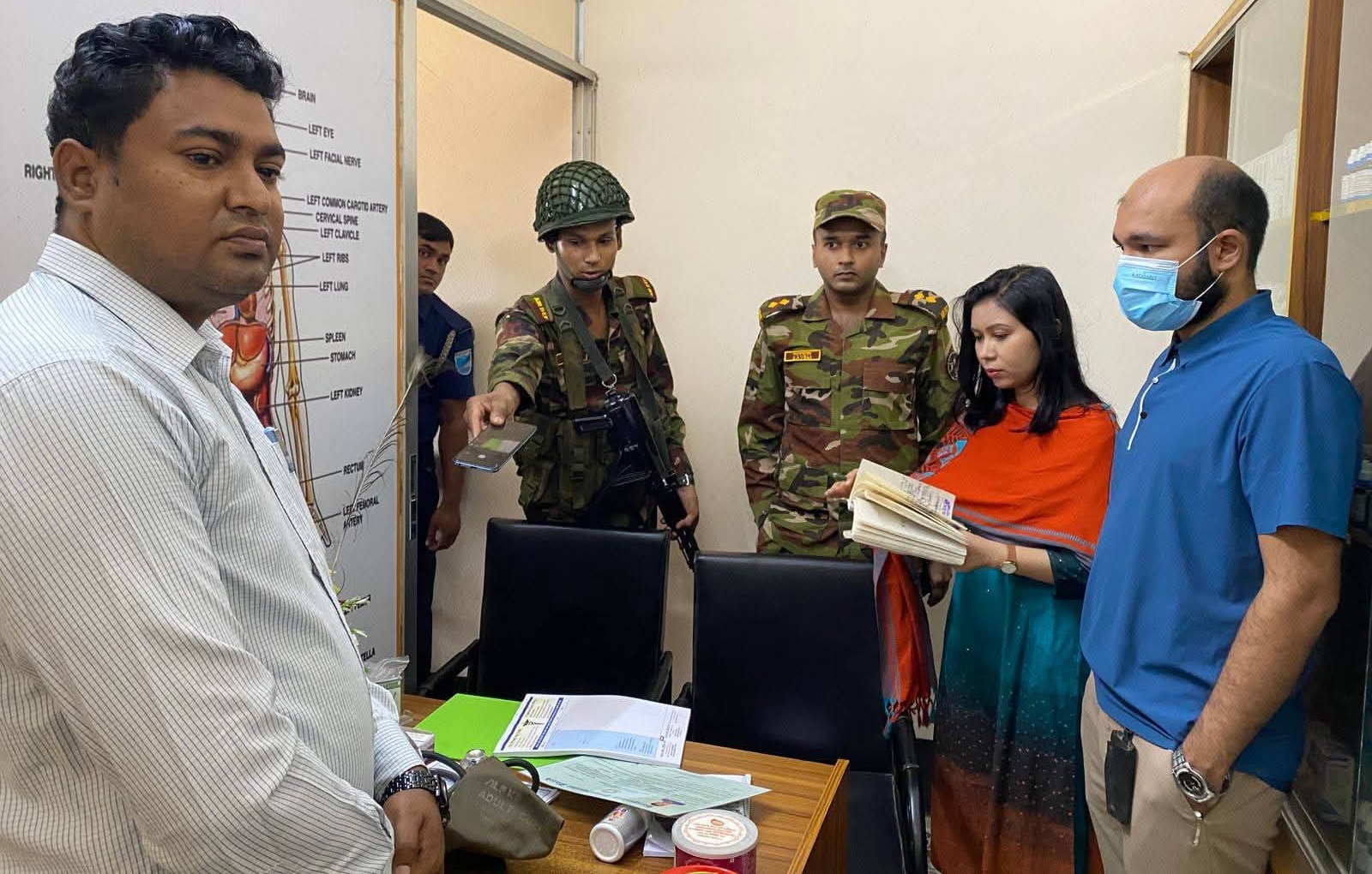 মধুপুরে ৪ টি প্রতিষ্ঠানকে ৪০ হাজার টাকা জরিমানা করেছে ভ্রাম্যমান আদালত।